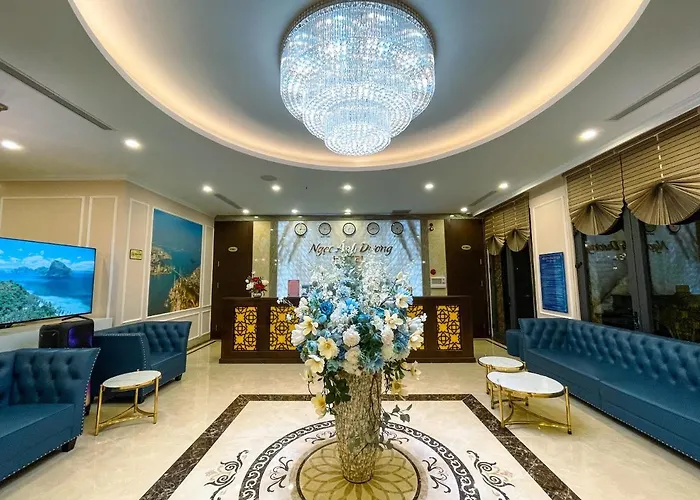 Khách sạn Ngọc ánh Dương *