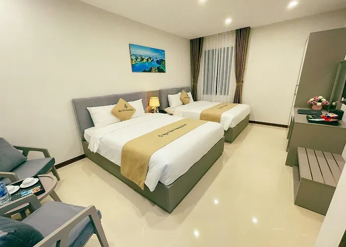Khách sạn Ngọc ánh Dương *