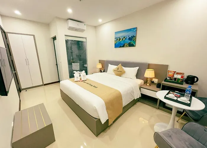 Ngọc ánh Dương Khách sạn *